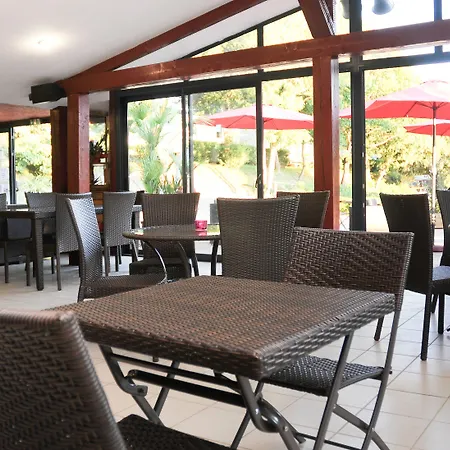 Le Paradis Parque de Campismo 4*