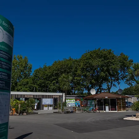 Le Paradis Parque de Campismo 4*