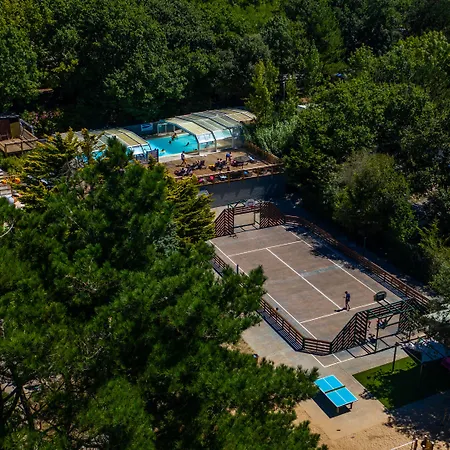 אתר קמפינג Le Paradis 4*